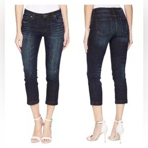 KUT FROM THE CLOTH 
Lauren size 2
Crop Straight leg
Indigo